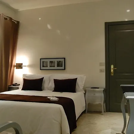 Royal Palace Luxury Hotel 4*