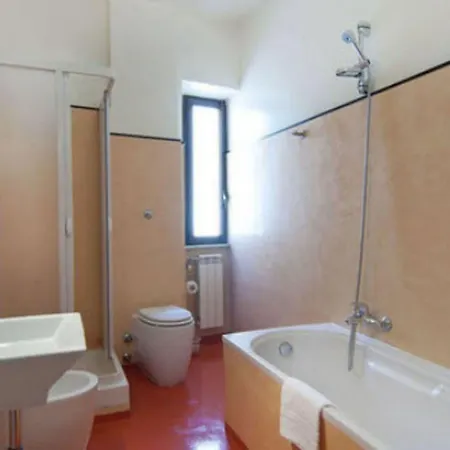 Royal Palace Luxury Hotel 4*