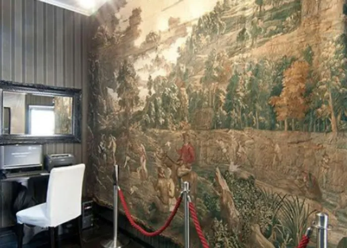 Royal Palace Luxury Otel 4*