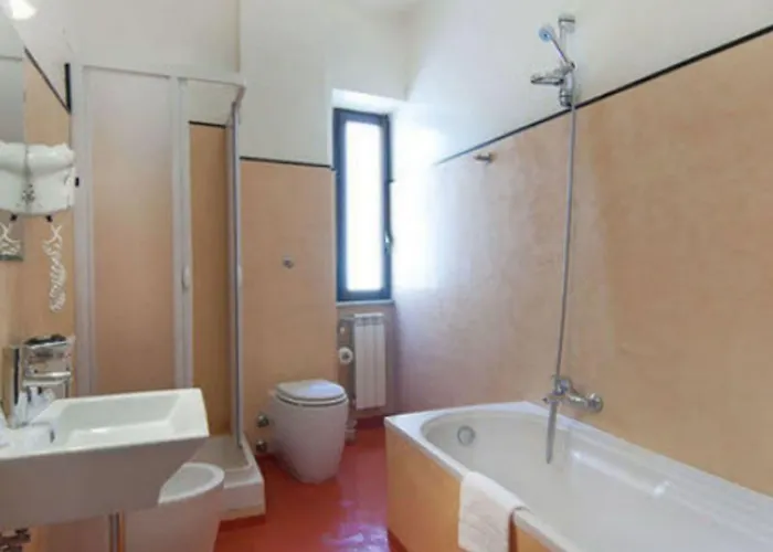 Royal Palace Luxury Otel 4*